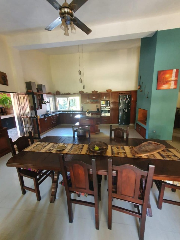 Casa a la venta - zona La Toma