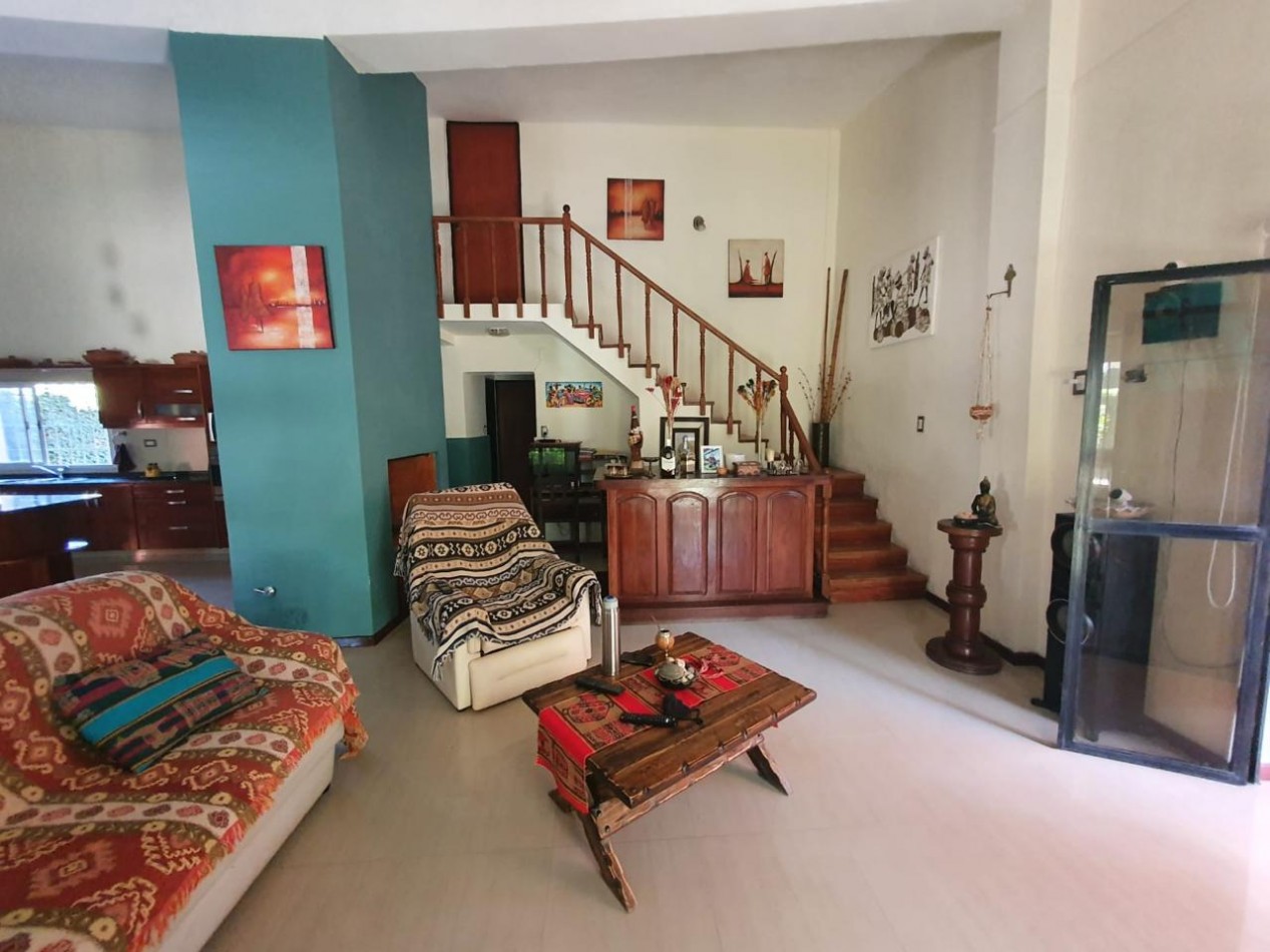 Casa a la venta - zona La Toma