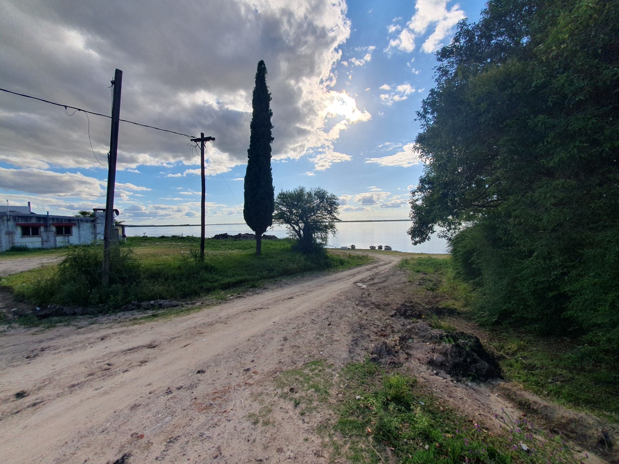SE VENDE CASA EN BRUGO