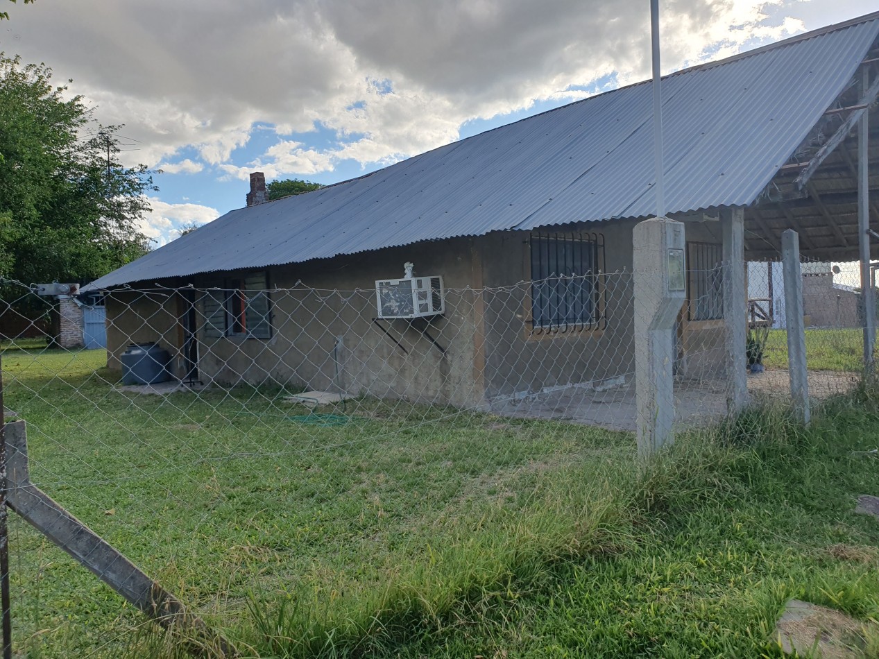 SE VENDE CASA EN BRUGO
