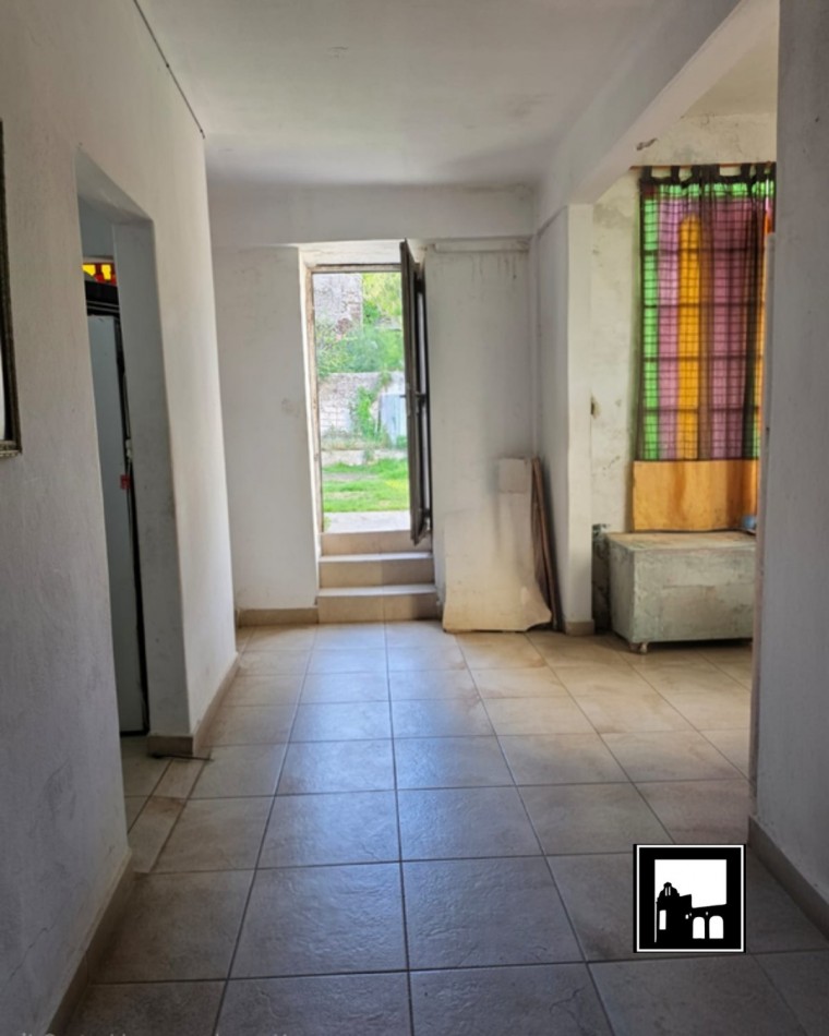 Se vende casa a Refaccionar!!!