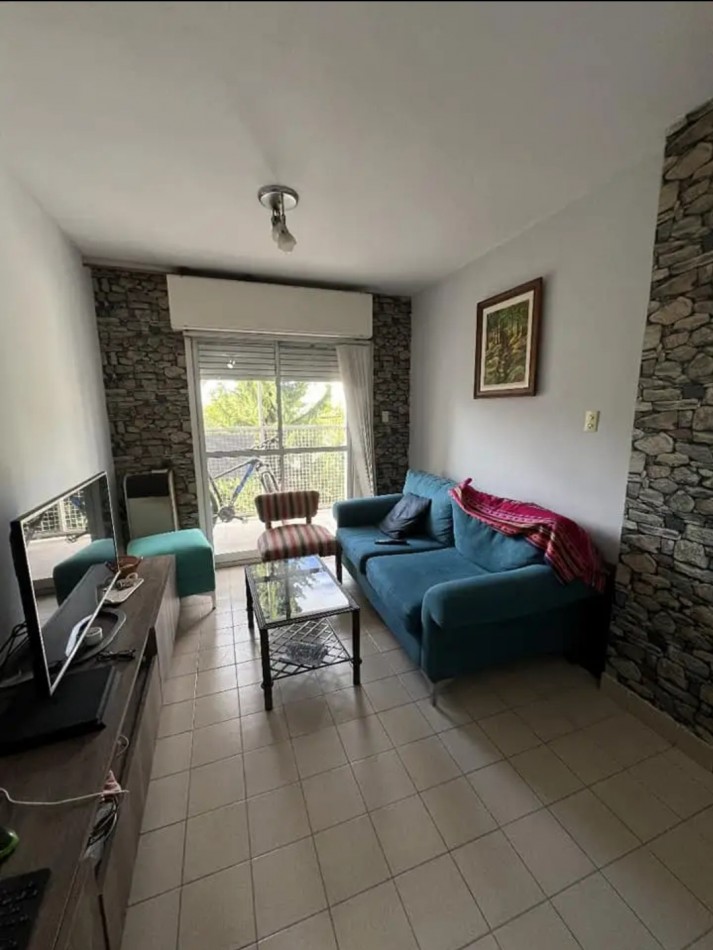 Se vende departamento zona centro!!