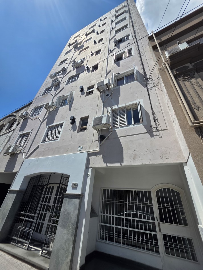 SE VENDE DEPARTAMENTO EN ZONA CENTRO DE PARANA!!!