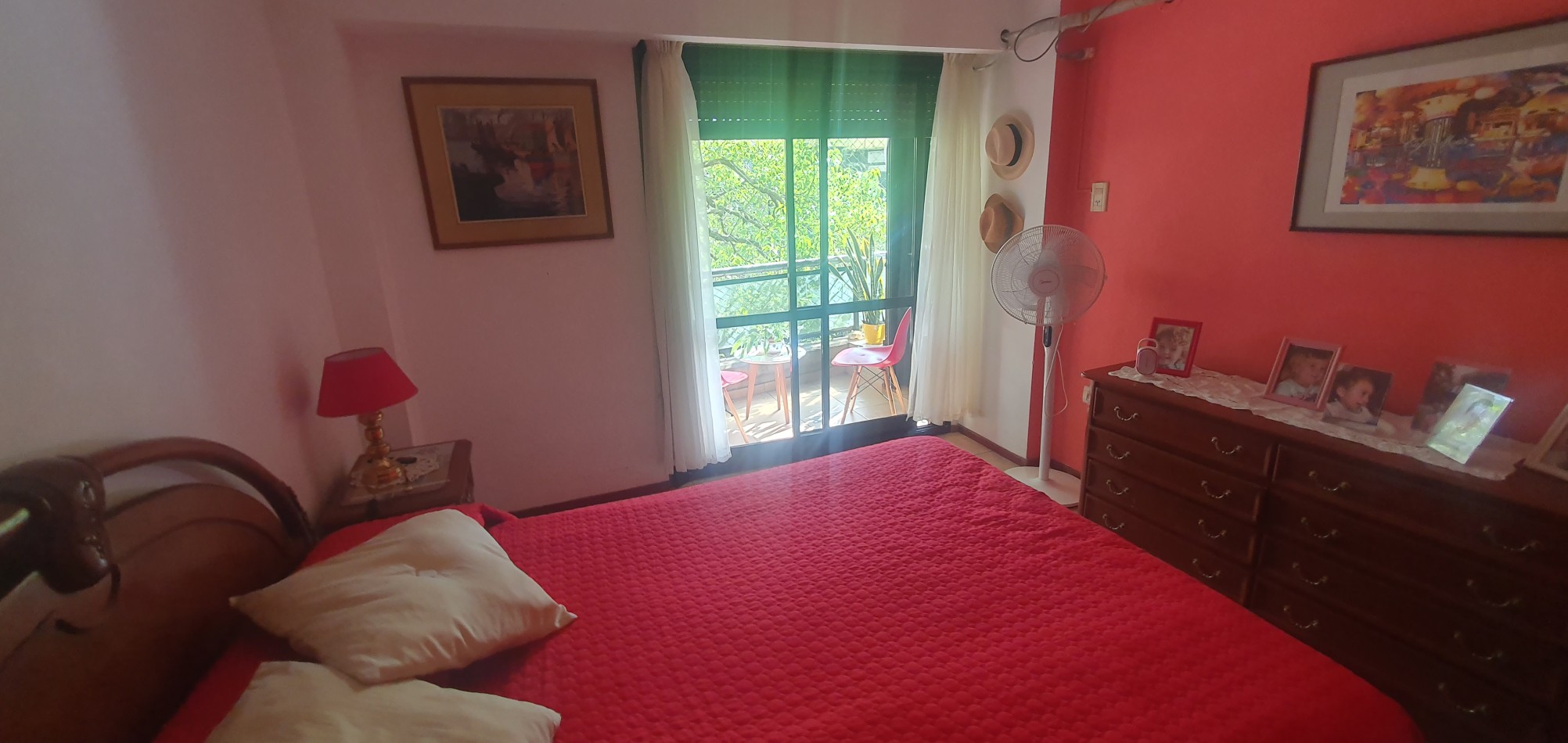 Se vende departamento a una media cuadra de casa de gobierno.