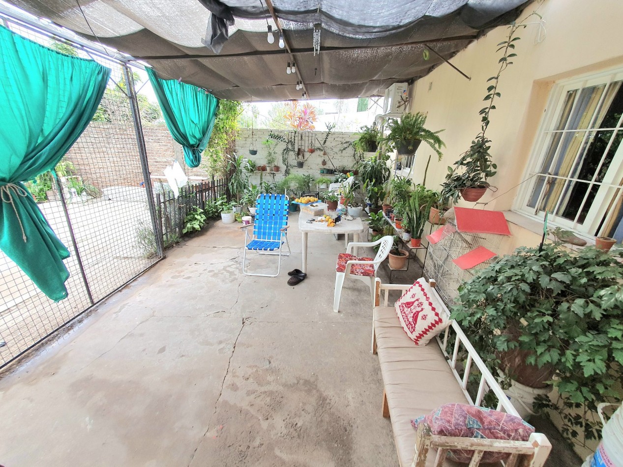 SE VENDE CASA EN SAN AGUSTIN!!