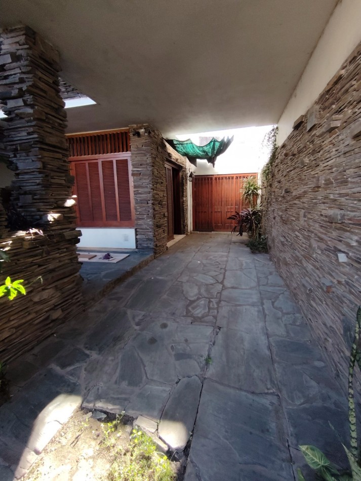 Gran casa en venta dentro de Boulevard!!
