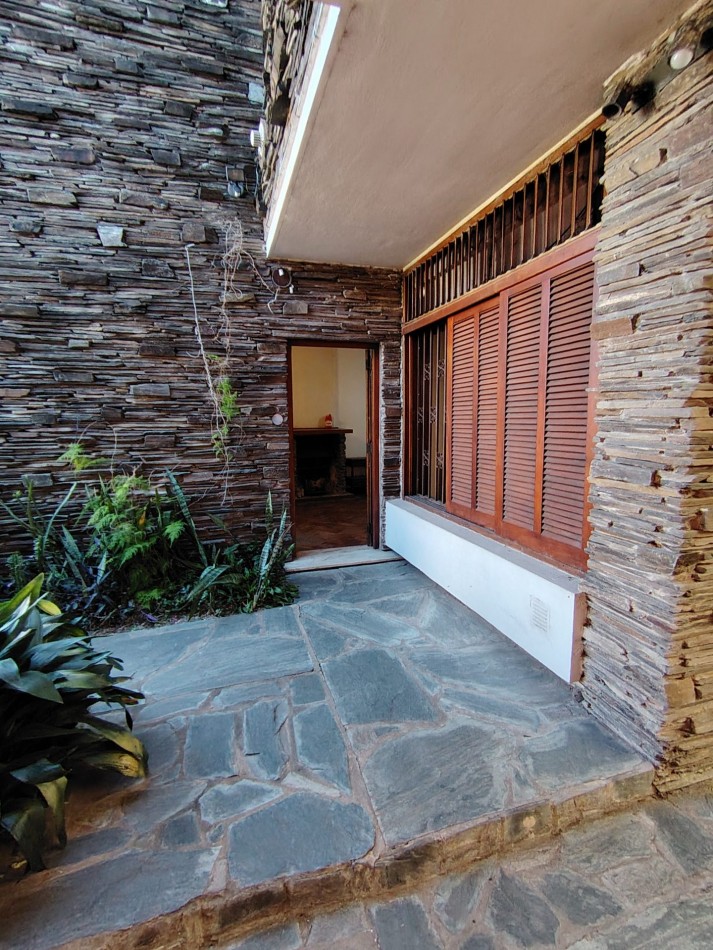 Gran casa en venta dentro de Boulevard!!