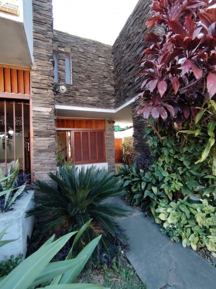 Gran casa en venta dentro de Boulevard!!