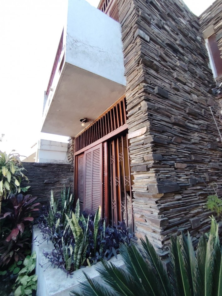 Gran casa en venta dentro de Boulevard!!