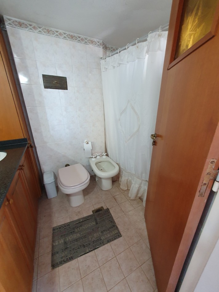 Se vende semi piso con vista al rio!!!