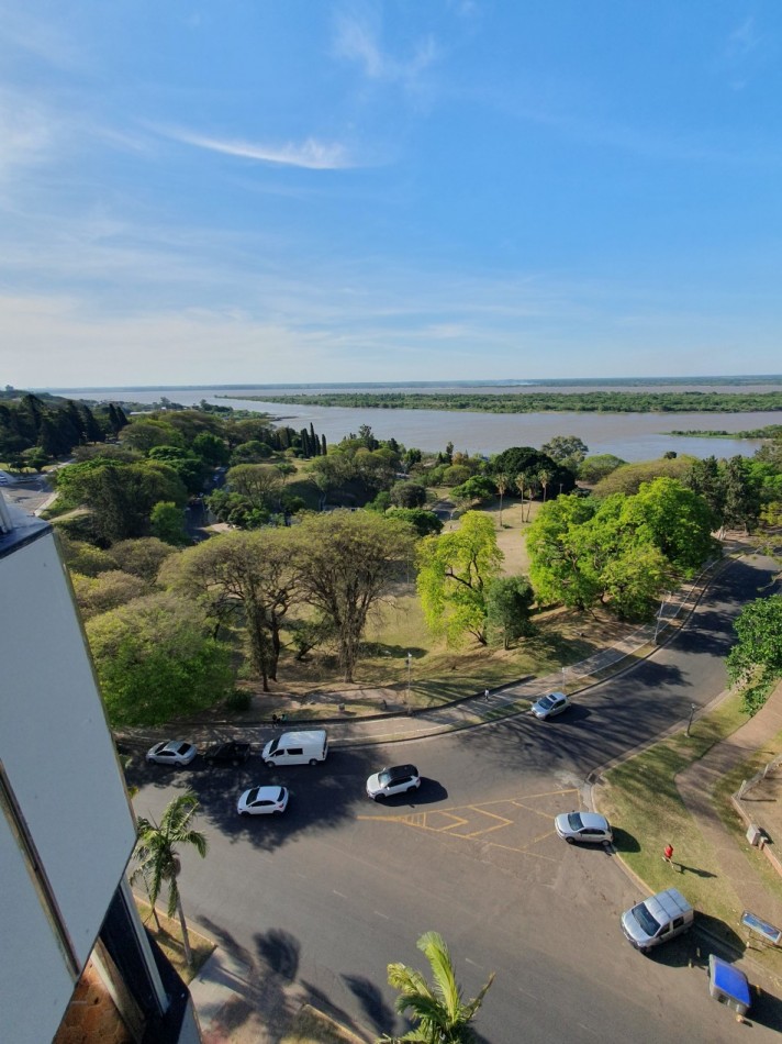 Se vende semi piso con vista al rio!!!