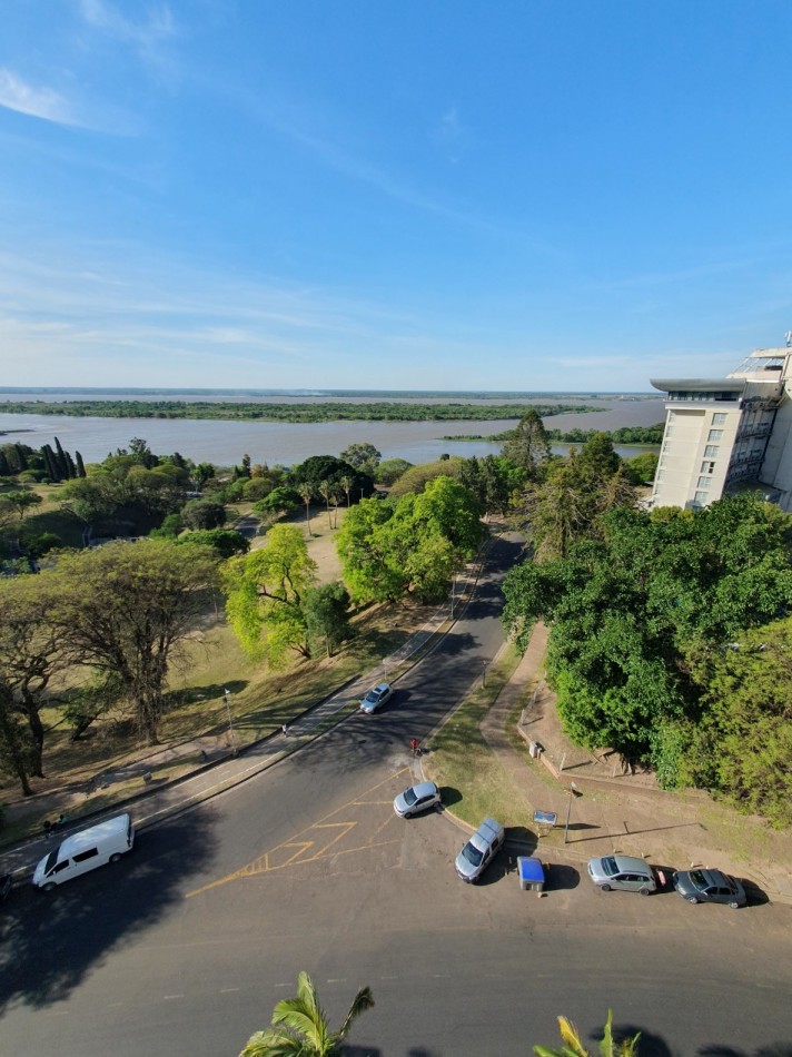 Se vende semi piso con vista al rio!!!