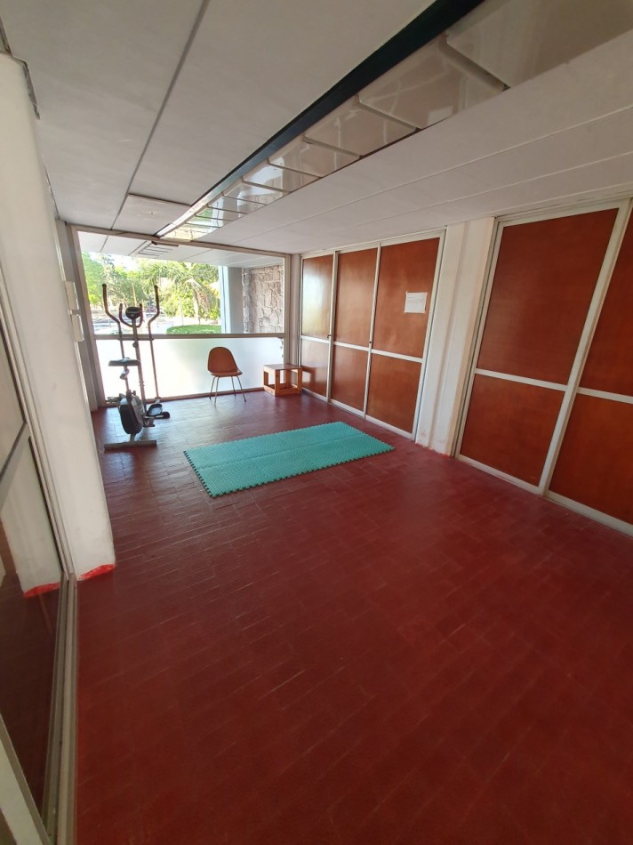 Se vende semi piso con vista al rio!!!