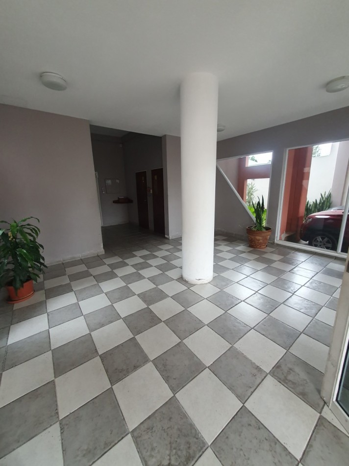 Se vende departamento zona centro!!