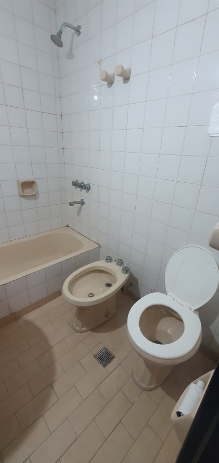 SE VENDE DEPARTAMENTO EN ZONA CENTRO DE PARANA!!!