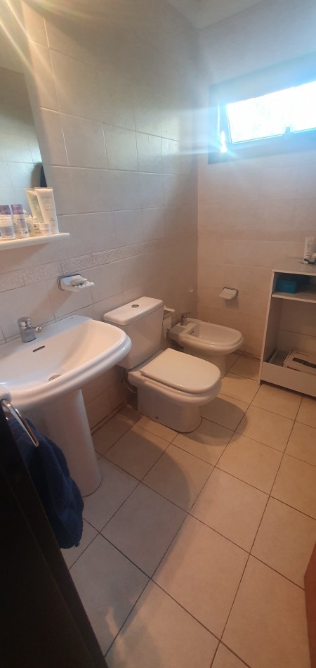 Se vende departamento a una media cuadra de casa de gobierno.