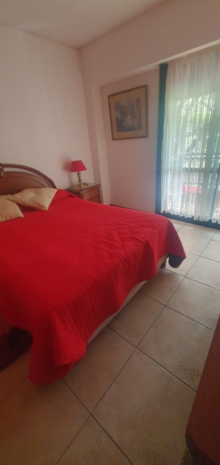 Se vende departamento a una media cuadra de casa de gobierno.