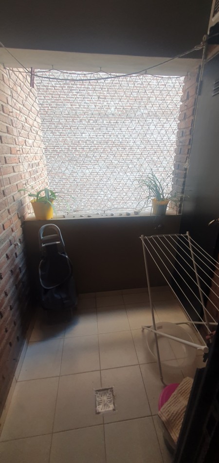 Se vende departamento a una media cuadra de casa de gobierno.