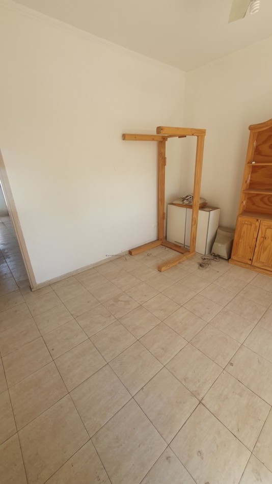 Se vende departamento a refaccionar