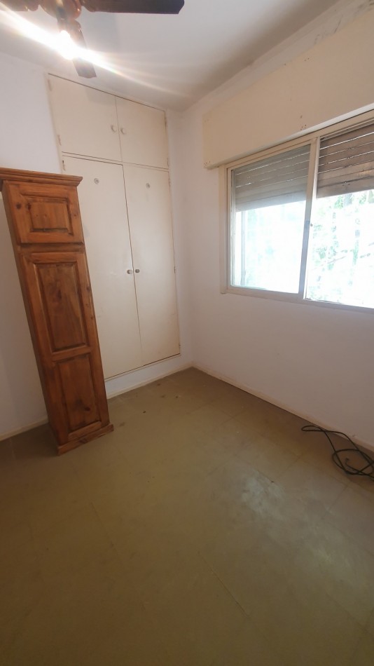 Se vende departamento a refaccionar