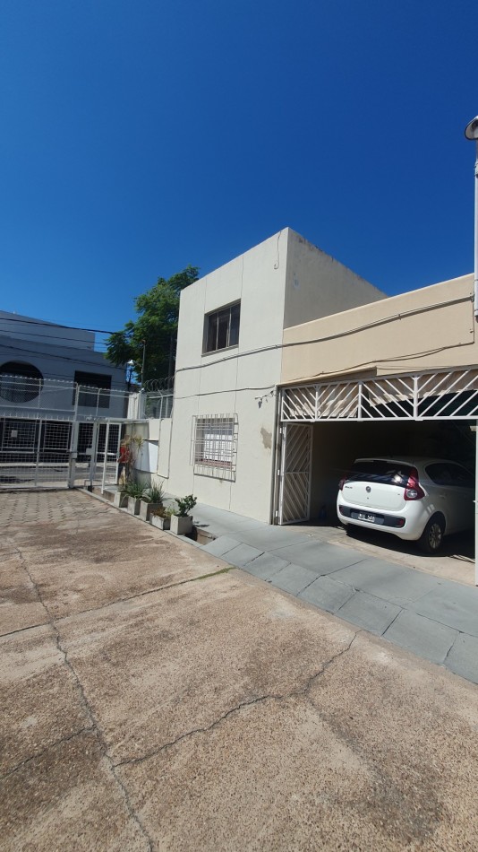 Se vende departamento a refaccionar