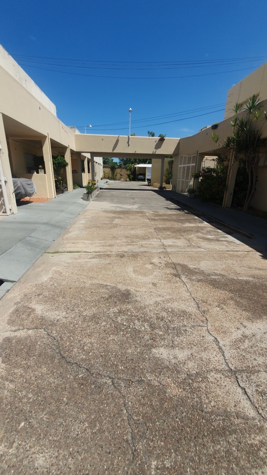 Se vende departamento a refaccionar